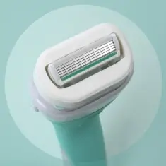 Wilkinson Sword Intuition Sabunlu 4 Bıçaklı Tıraş Bıçağı Sapı + 3 Yedek Başlık - 3